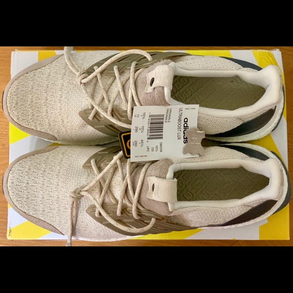 Ultra Boost LUX SNS Vintage White consortium NWT - Picture 6 of 8